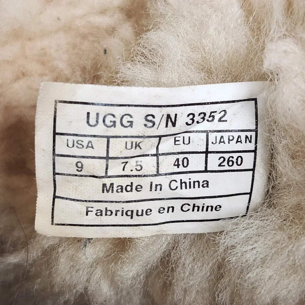 UGG Bailey Button Women's 9 Shoes Brown Tan Suede Comfort Shearling Boots 3352 - Picture 11 of 12